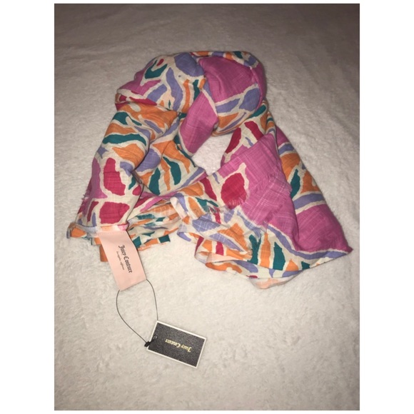 🌺SALE 🌺JUICY COUTURE WOMEN'S MALIBU BATIK SCARF - Picture 3 of 7